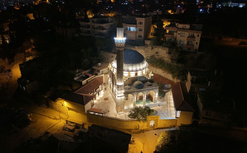 Depremde Hasar Alan 5 Cami Daha Yeniden İbadete Açılıyor