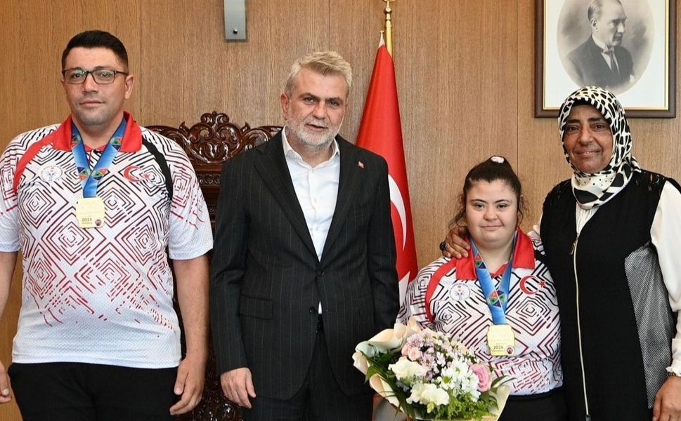Başkan Görgel, Judo Dünya Şampiyonu Zeynep Sude’yi Misafir Etti