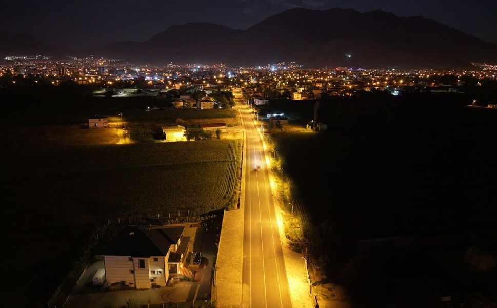Elbistan’da Büyükşehir’in Asfalt Çalışmalarına Esnaf ve Vatandaştan Tam Not