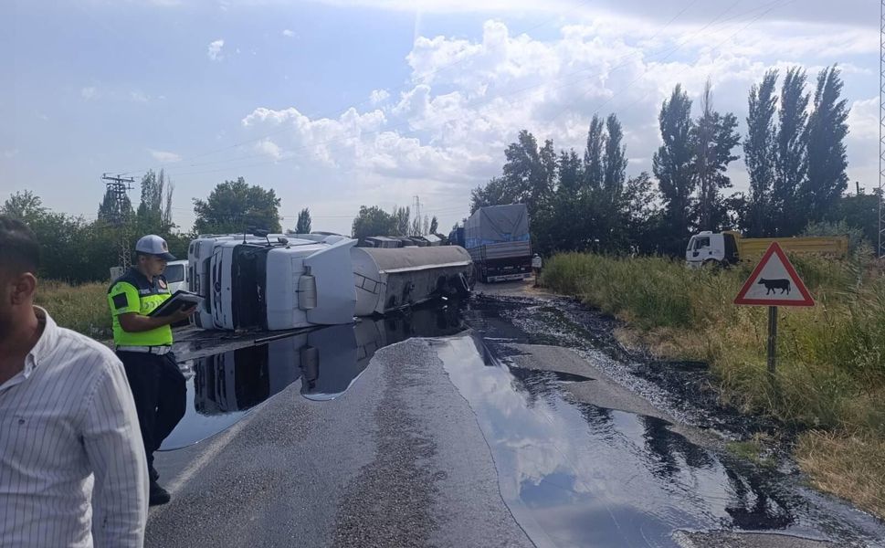 Kahramanmaraş’ta İki Tır Çarpıştı 2 Kişi Yaralandı