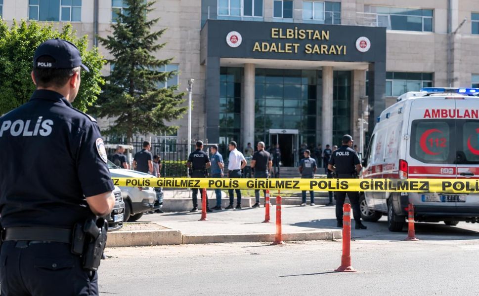 Kahramanmaraş’ta Adliye Önünde Silahlı Kavga