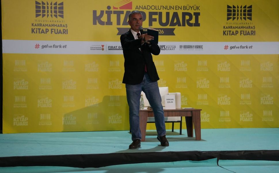 Usta Gazeteci Hakan Çelik, Kitap Fuarı’nda Gençlere Seslendi