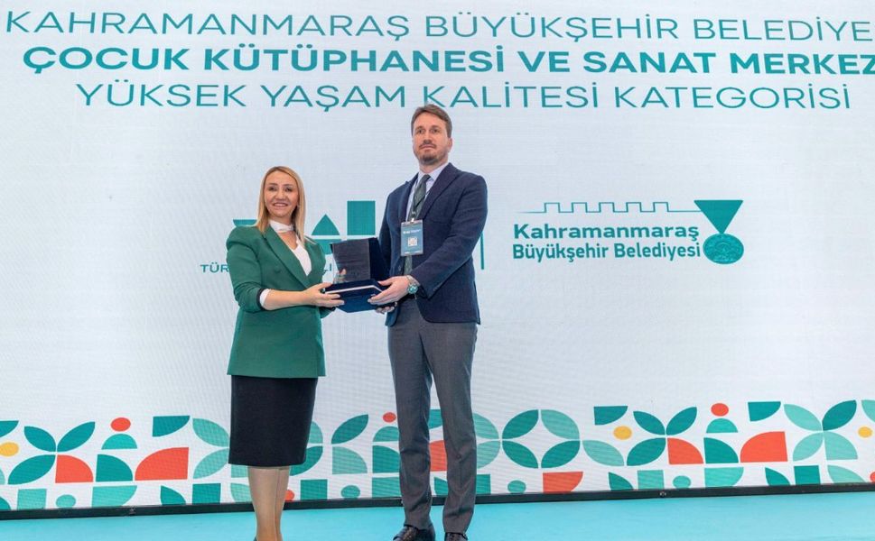 Büyükşehir’in Çocuk Sanat Merkezi’ne Yüksek Yaşam Kalitesi Ödülü