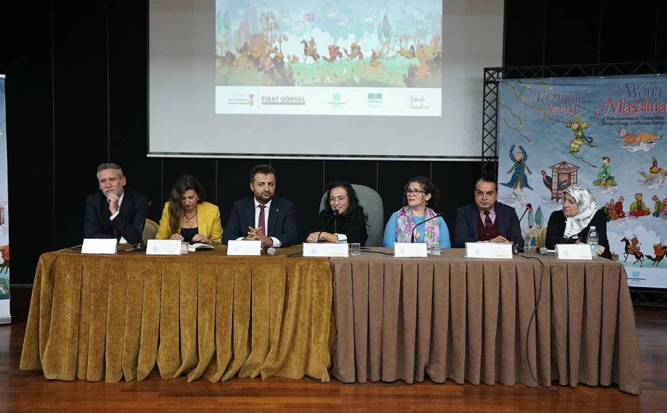 Uluslararası Dünya Hikâye Anlatıcıları Şöleni Akademik Panelle Başladı
