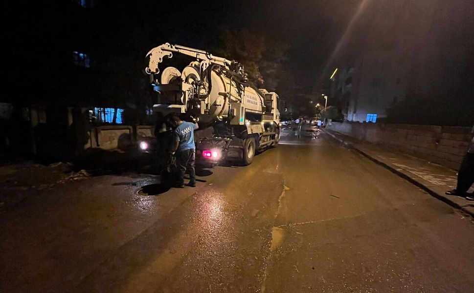Kahramanmaraş’ta yağışın ardından KASKİ harekete geçti