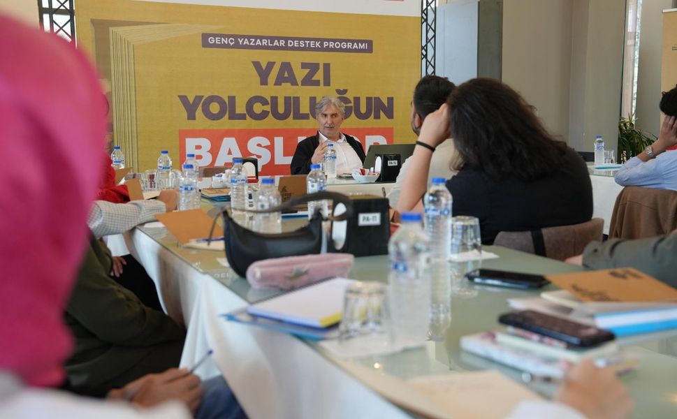 Büyükşehir’in Gençlere Özel Yazarlık Kampı Başladı
