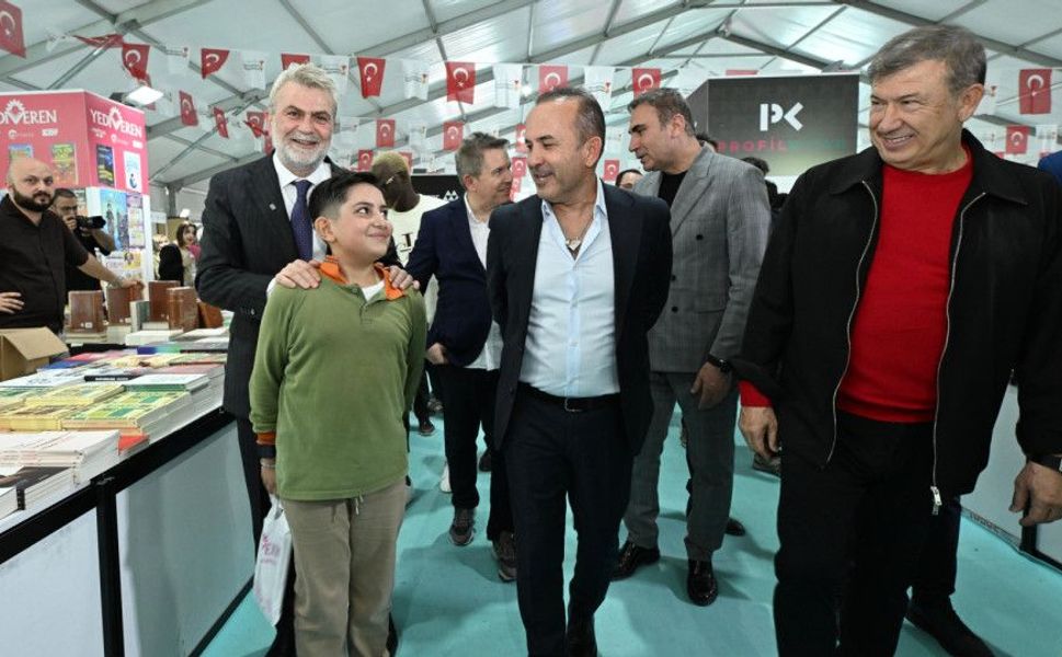 Futbol Efsaneleri Kitap Fuarı’nda Kahramanmaraşlılarla Buluştu