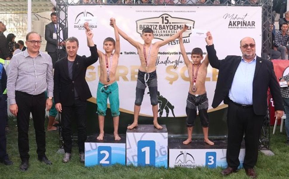 Bertiz’de Er Meydanı Şenlendi: 15. Geleneksel Baydemirli Güreş Festivali’ne Yoğun İlgi