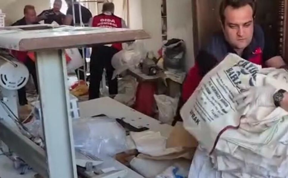 Kahramanmaraş’ta 42 Bin Sahte Pul Biber Etiketi Ele Geçirildi