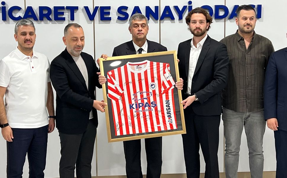Mahmut Arıkan’dan İstiklalspor’a 100 Bin Dolarlık Destek