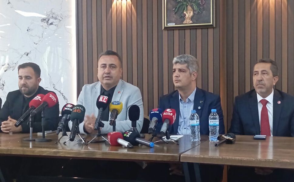 Belediye Başkanının Parti Değiştirmesi Vatandaşın İradesini Değiştirmez