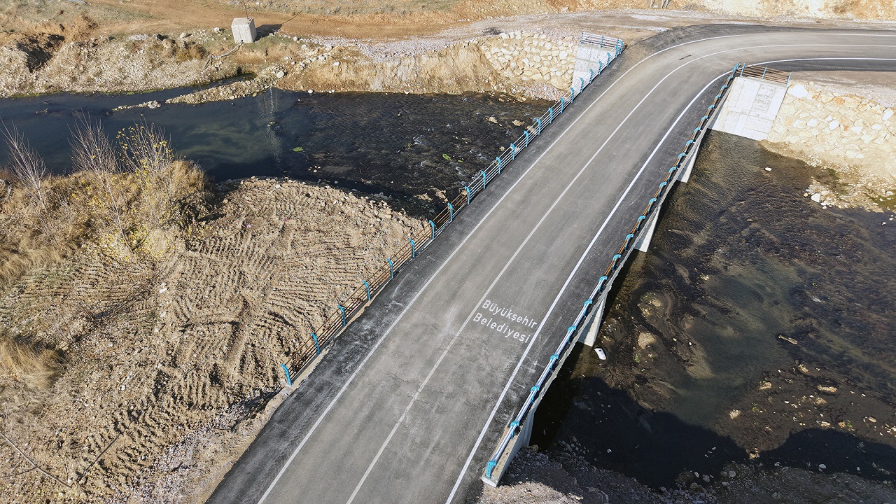 Büyükşehir, Göksun Temurağa Köprüsünü Tamamladı