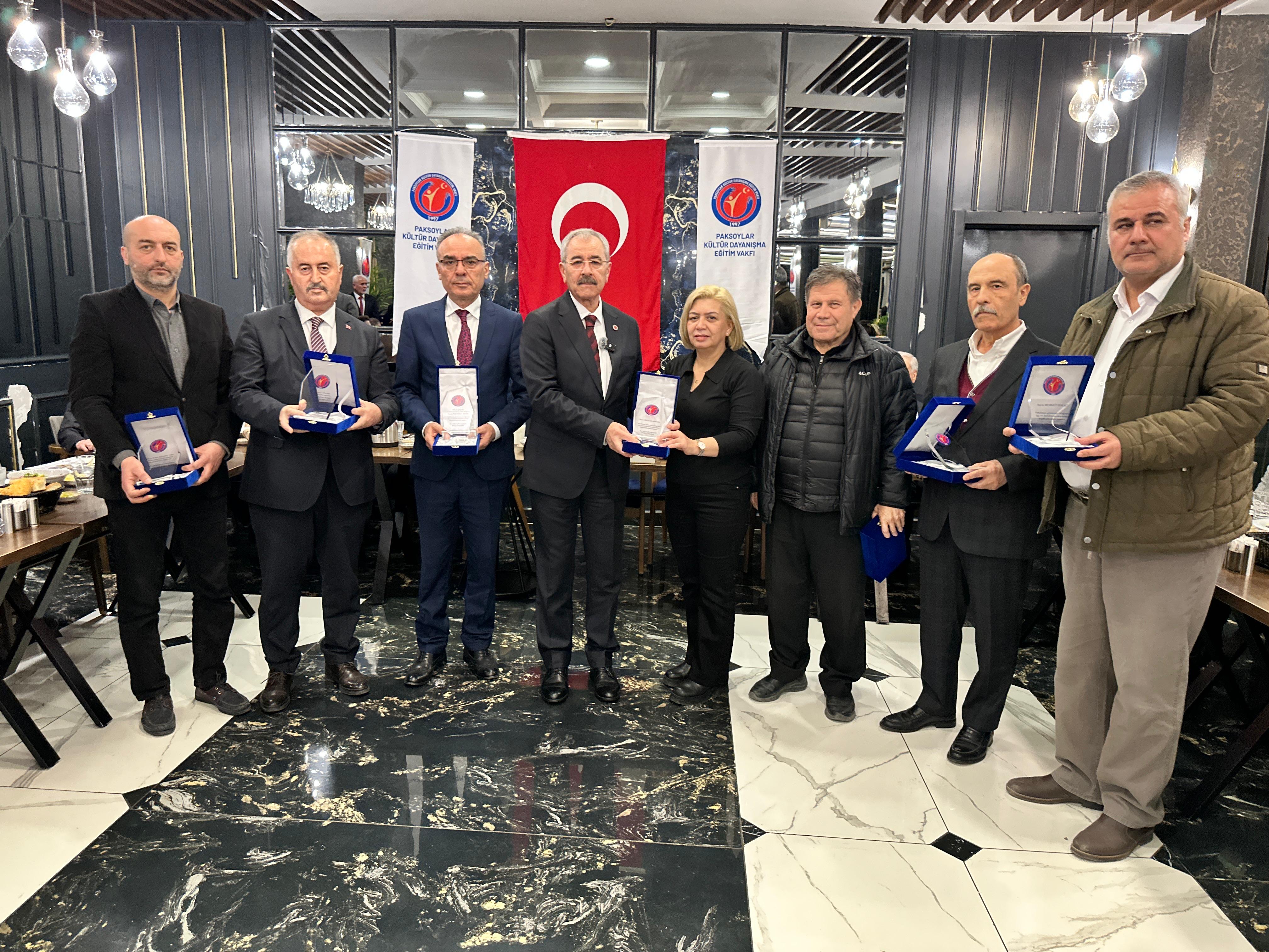 Fe24C594 F405 4Ccf Bcd0 Fb683Fa4F797