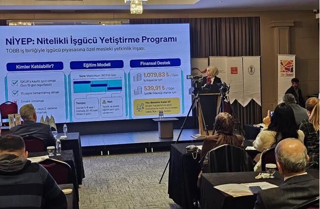 3333C0Ca 7A22 4Beb 9Dc9 Da5D6E5Ac8C0